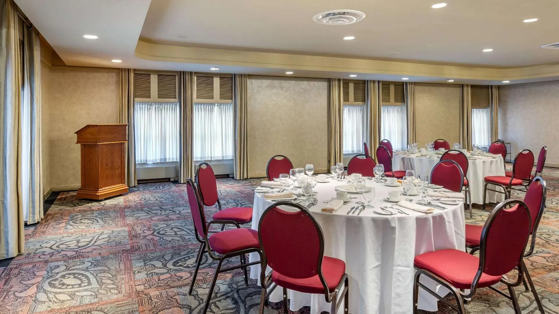 The Fort Garry Hotel Spa And Conference Centre, Ascend Hotel Collection Winnipeg