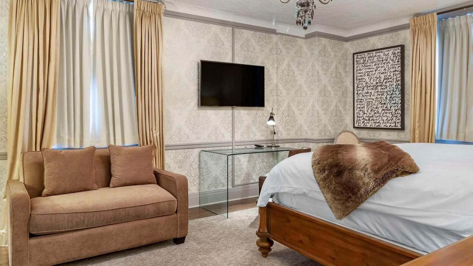 The Fort Garry Hotel Spa And Conference Centre, Ascend Hotel Collection Winnipeg