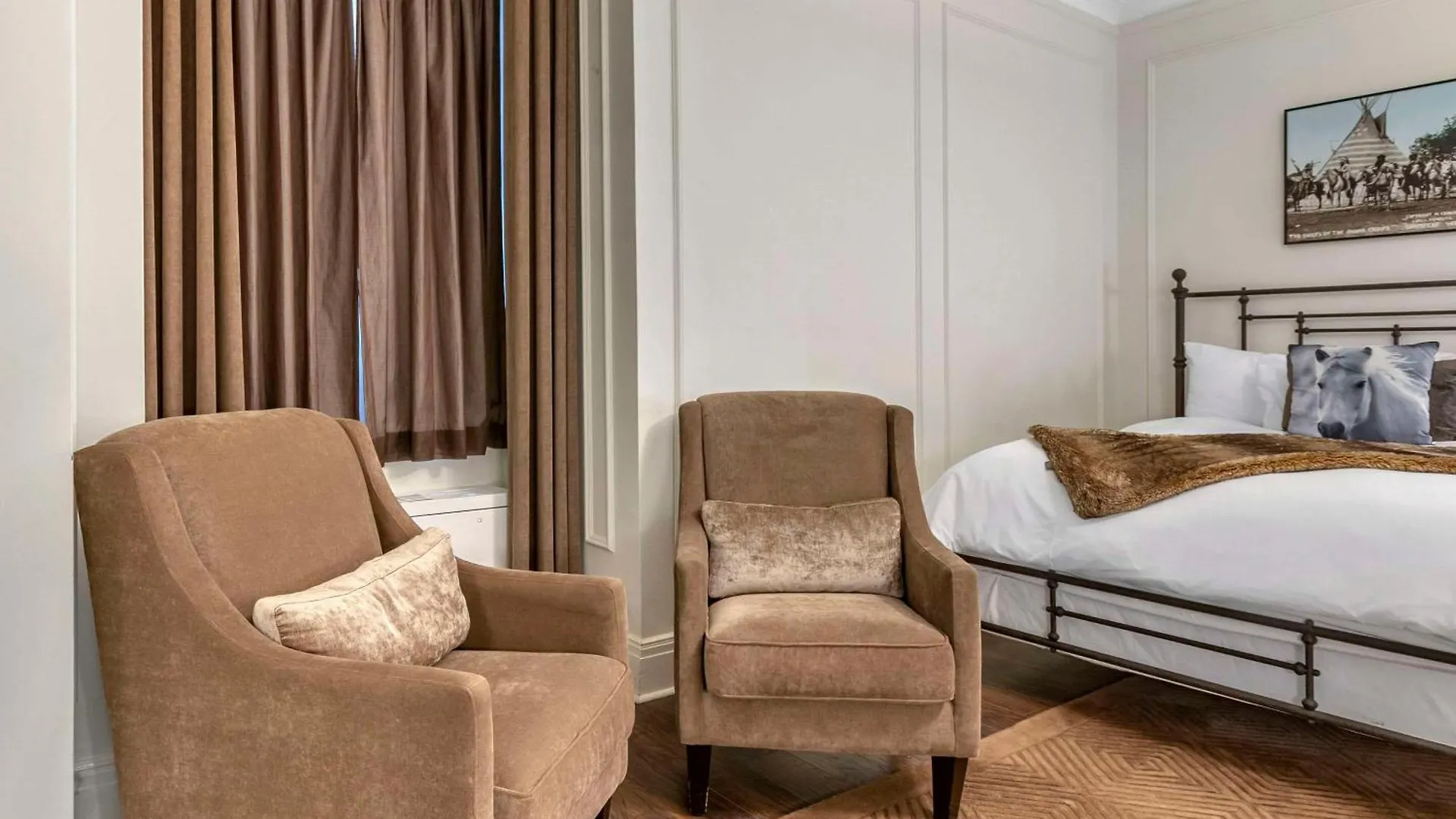 The Fort Garry Hotel Spa And Conference Centre, Ascend Hotel Collection Winnipeg