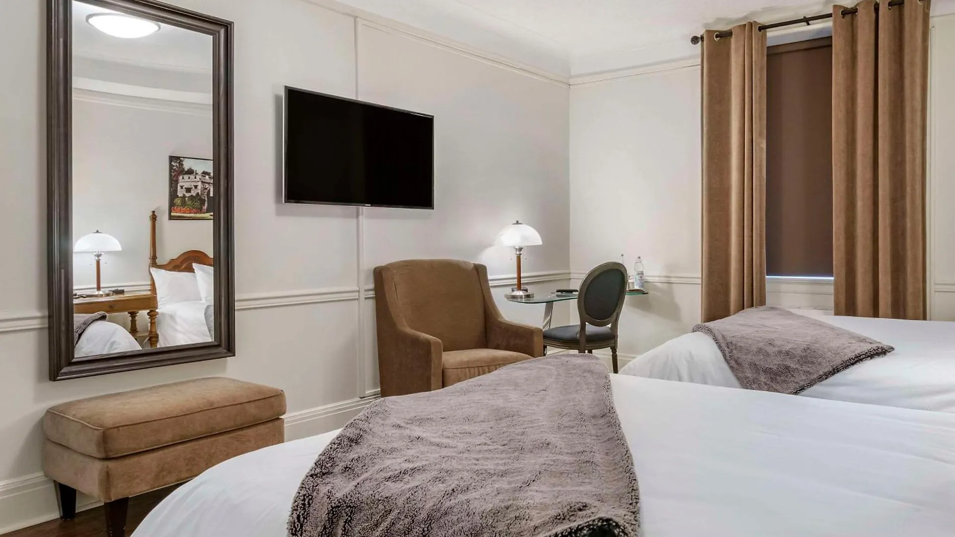 The Fort Garry Hotel Spa And Conference Centre, Ascend Hotel Collection Winnipeg 4*,  Canada