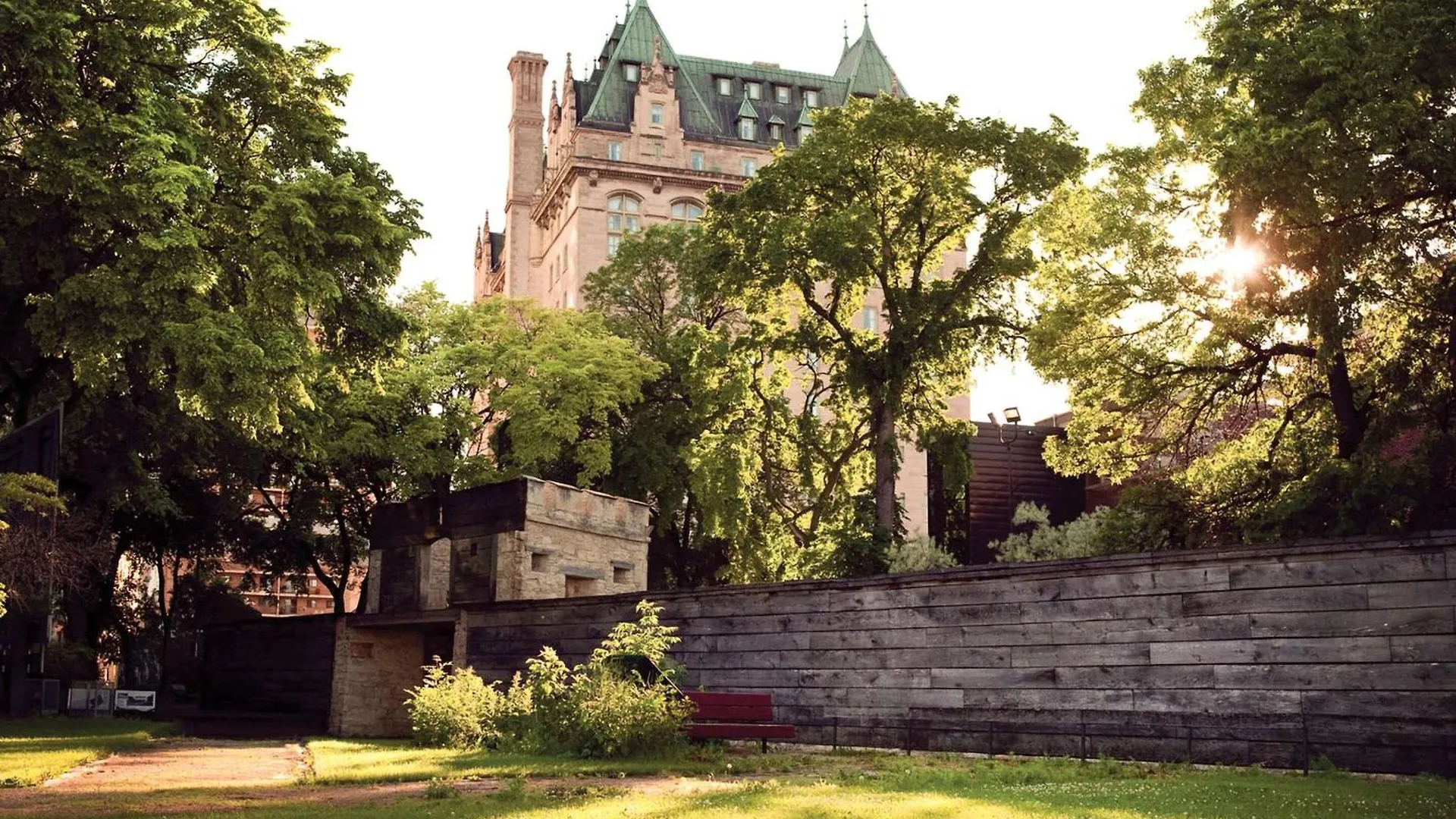 The Fort Garry Hotel Spa And Conference Centre, Ascend Hotel Collection Winnipeg