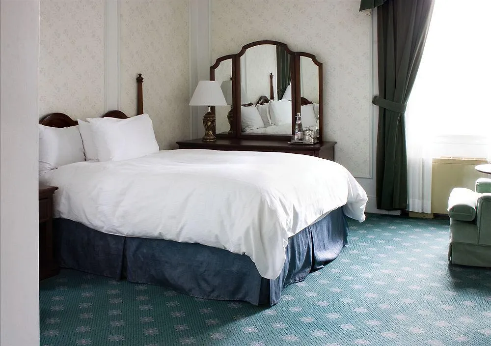 The Fort Garry Hotel Spa And Conference Centre, Ascend Hotel Collection Winnipeg 4*,